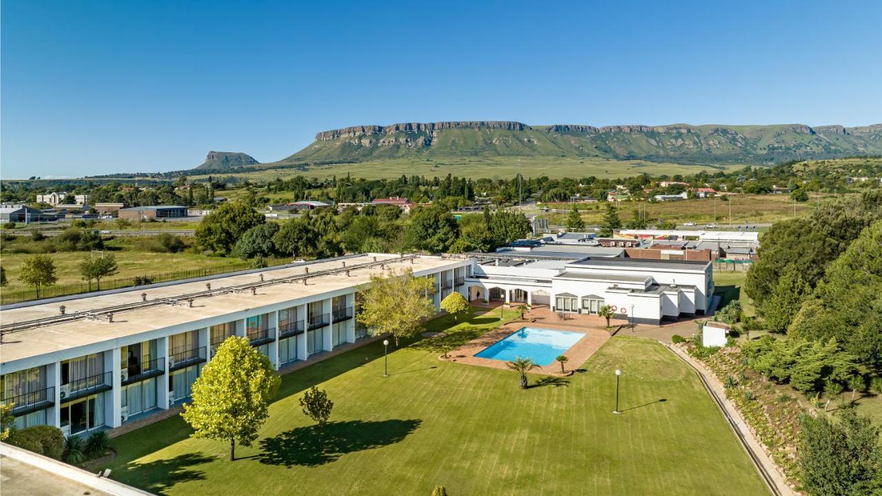African Sky Harrismith Inn מראה חיצוני תמונה