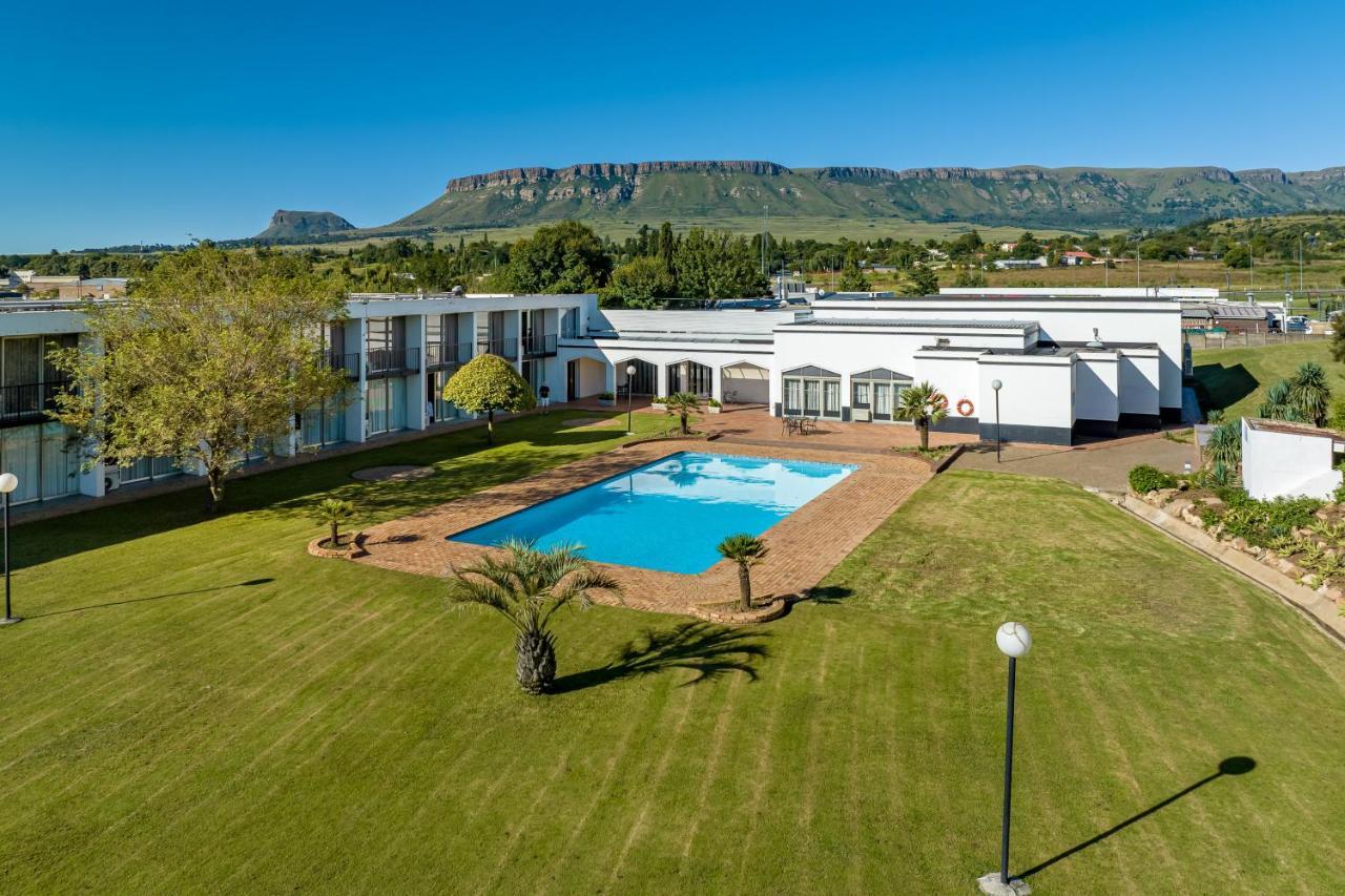 African Sky Harrismith Inn מראה חיצוני תמונה