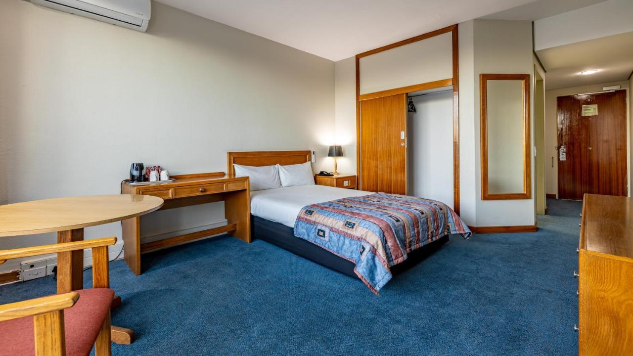 African Sky Harrismith Inn מראה חיצוני תמונה