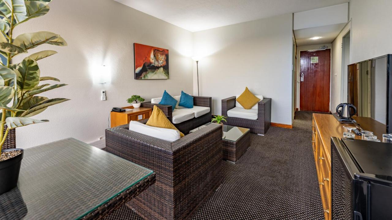 African Sky Harrismith Inn מראה חיצוני תמונה