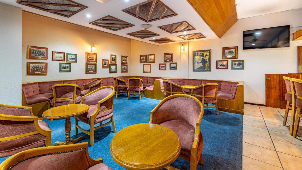 African Sky Harrismith Inn מראה חיצוני תמונה
